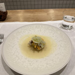 シャントレル - 9皿目
      甘鯛のプレゼ、シャントレル。