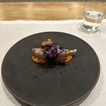 シャントレル - 6皿目
      サワラ、ニンジンと生姜ピューレ