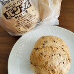 パンネル - ハード系ゴマもちパン