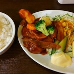 食堂 サビーズ - デミポーク煮込み