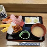 Fusazushi - 海鮮丼（上から）