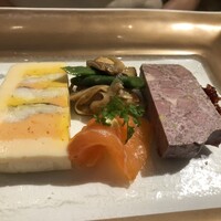 シェ・イノ - 