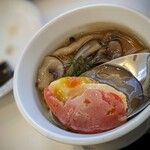 Sincronia di Shinji Harada - 「アメーラトマトが仕込まれた、きのこ餡の茶碗蒸し」は大好きなお味でした