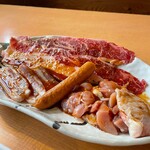 炭火焼肉 ひびの亭 - 