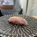 立ち食い寿司 極 - ブリ