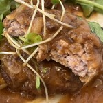だんでぃらいおん - ハンバーグの断面
