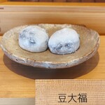 吉方庵 - 豆大福＠塩豆としづる餡がいいコンビで美味しい