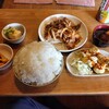 楽楽 - 牛肉とこてっちゃん炒め、揚げしゅうまい定食、ご飯大盛り