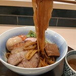 手打麺祭 かめ囲 - もちもちの手揉み麺