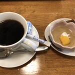 Kitchen Slow Time - ホットコーヒー☕️とミニデザート