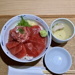 海玄 - あるときだけまぐろ漬け丼1200円税込潮汁付き