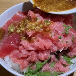 海玄 - ワサビ醤油を回し掛け