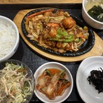 韓国家庭料理 炭火焼肉 しんちゃん - 