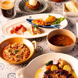 ボリューム満点のランチコースやセットで楽しめるランチメニュー