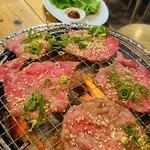 炭火焼肉 キョロちゃん - 