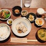 Gohansakaba Kameria - おばんざい定食 塩ラフテー 税込1300円（R5.8時点）