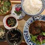 CUCINA - お肉は煮込みハンバーグ！！デミグラスソース美味しい(≧∀≦)