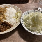 辛口飯屋 森元 - たんまりキャベツサラダ