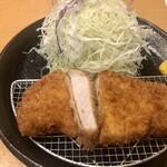 とんかつ 美濃屋 - ロースカツ断面