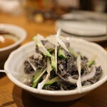 炭火焼肉ホルモンさわいし - センマイ刺し