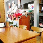 チング - 福山市多治米町 チング 店内カウンター方面 (2023.11.11)