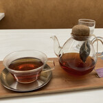 ブノワ・ニアン 銀座 - 一杯目はアールグレイ