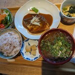 喫茶と食事 みどり - 金･土曜日のお魚lunch