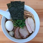 麺処 駒繋 - 駒繋醤油らーめん (大盛)  1000円 (+110円 )