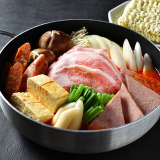 沖縄とアジア リュウキン - あぐー豚のプデチゲ鍋