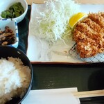 Tonkatsu Ise - 厚切りロースかつ定食