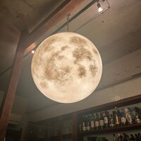 ワインとくつろぐ ツキアカリ - 