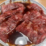 お肉屋さんの焼肉 まるやす - 岡崎さん純但馬近江牛ウチハラミ
おおた蔓神戸ビーフのウチハラミ