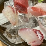 しんのすけ - 【上から時計回り】生本まぐろ、金目鯛、こしょう鯛、黒鯛