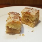 キッチン ブルー グローブ - ３つにカットして食べました