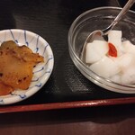 東北餃子房 - ザァサイ、ミニ杏仁豆腐