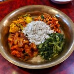 プルジャ ダイニング - カジャセット