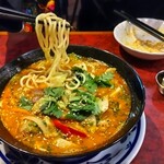 プルジャ ダイニング - トゥクパ