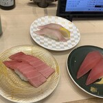 廻転寿司　まぐろ問屋 めぐみ水産 - 