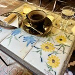 光原社 可否館 - 深煎りコーヒー☕️、くるみクッキー