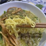 ケーイチェンマイ - カオソーイの麺