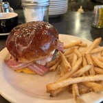 THE GREAT BURGER - 