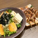 湯あがりキッチン 一休 - 豆腐サラダ(多分トマトが柿へ)