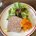 Bistro des Chenapans - 前菜。田舎風パテ