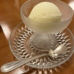 あつた蓬莱軒 本店 - 柚子シャーベット