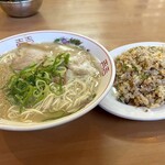 一楽ラーメン - 大盛りラーメン850円&やきめし800円