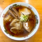 くどうラーメン - ワンタン麺(中)