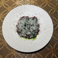 Kashu - 馬肉 バジルとパルメザンチーズのソース