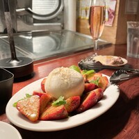 カルネジーオ イースト -  カルネジーオ イースト -