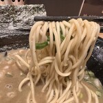 豚骨醤油 三輪 - 