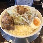 茨城豚そば特龍 - 野菜もにんにくも増しは豪快‼︎